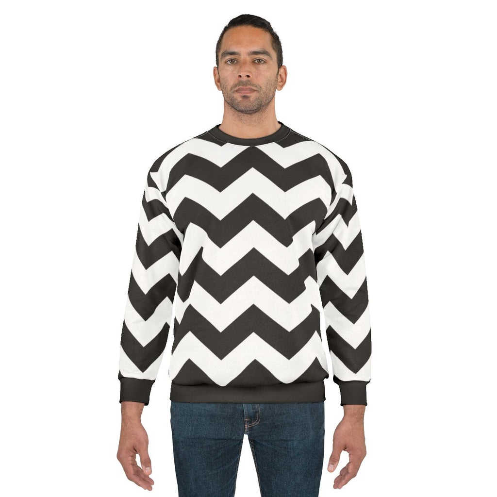 Black and white zig zag geometric pattern sweatshirt