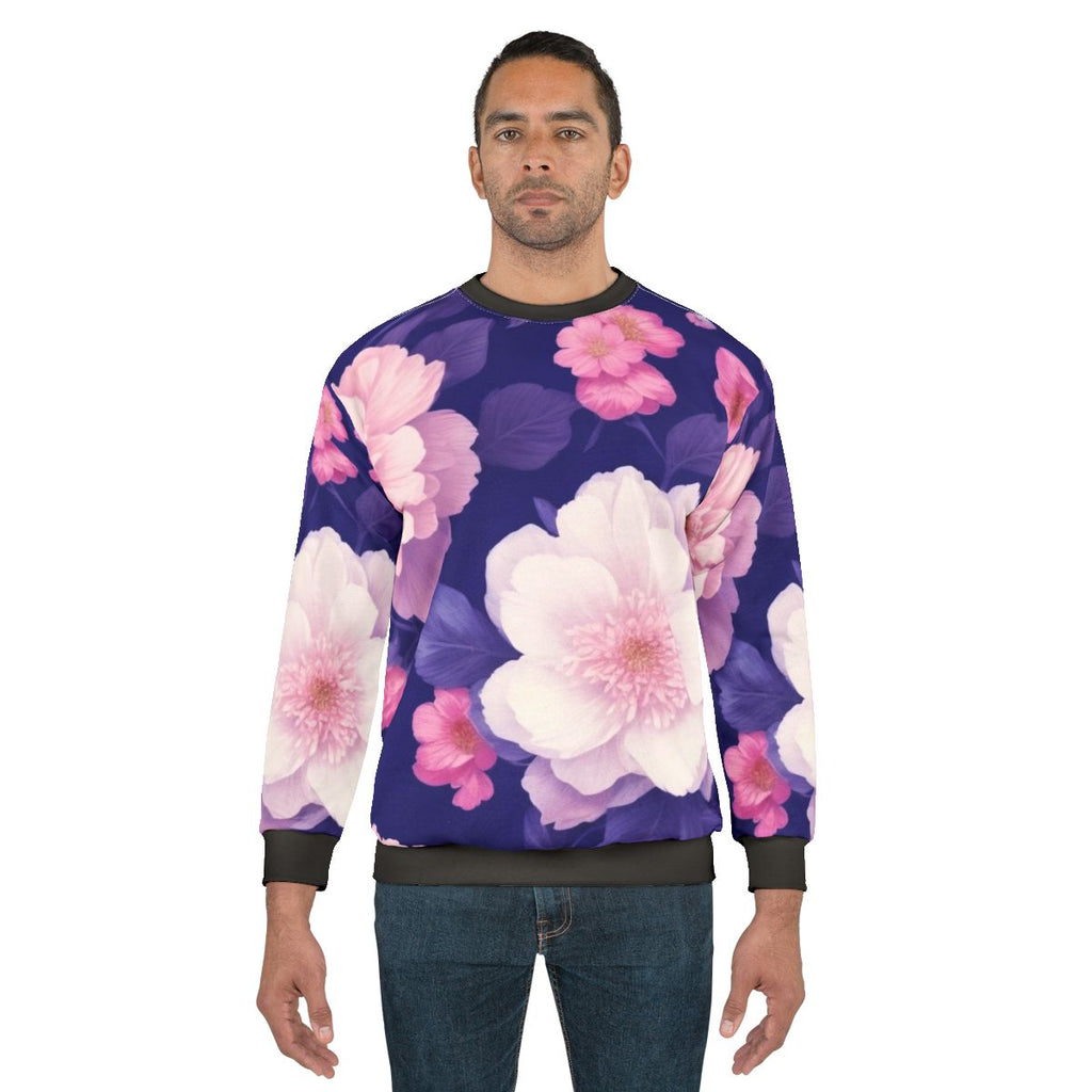 Floral pattern sweatshirt with vintage-inspired flower design