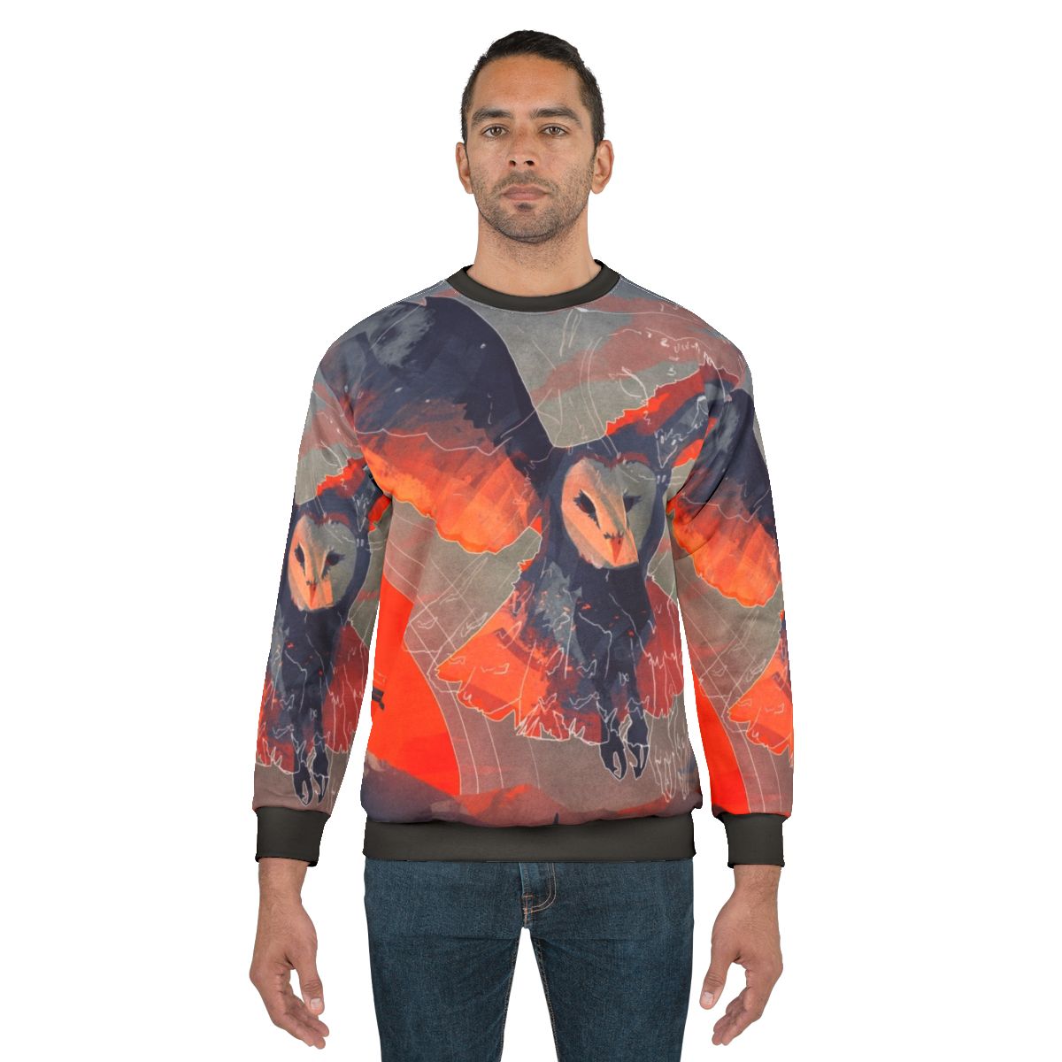Stylish owl hunter sweatshirt with graphic wildlife art