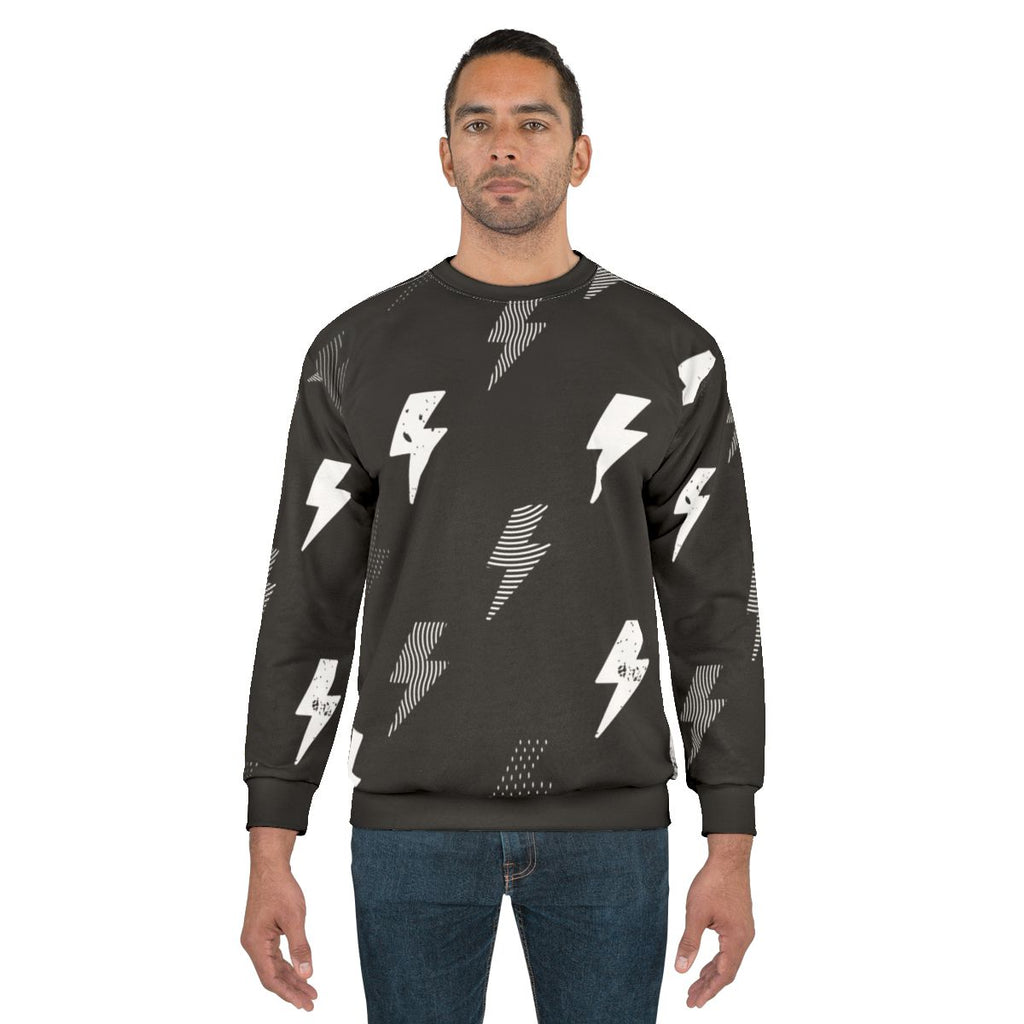 Bold Thunder Pattern Geometric Sweatshirt