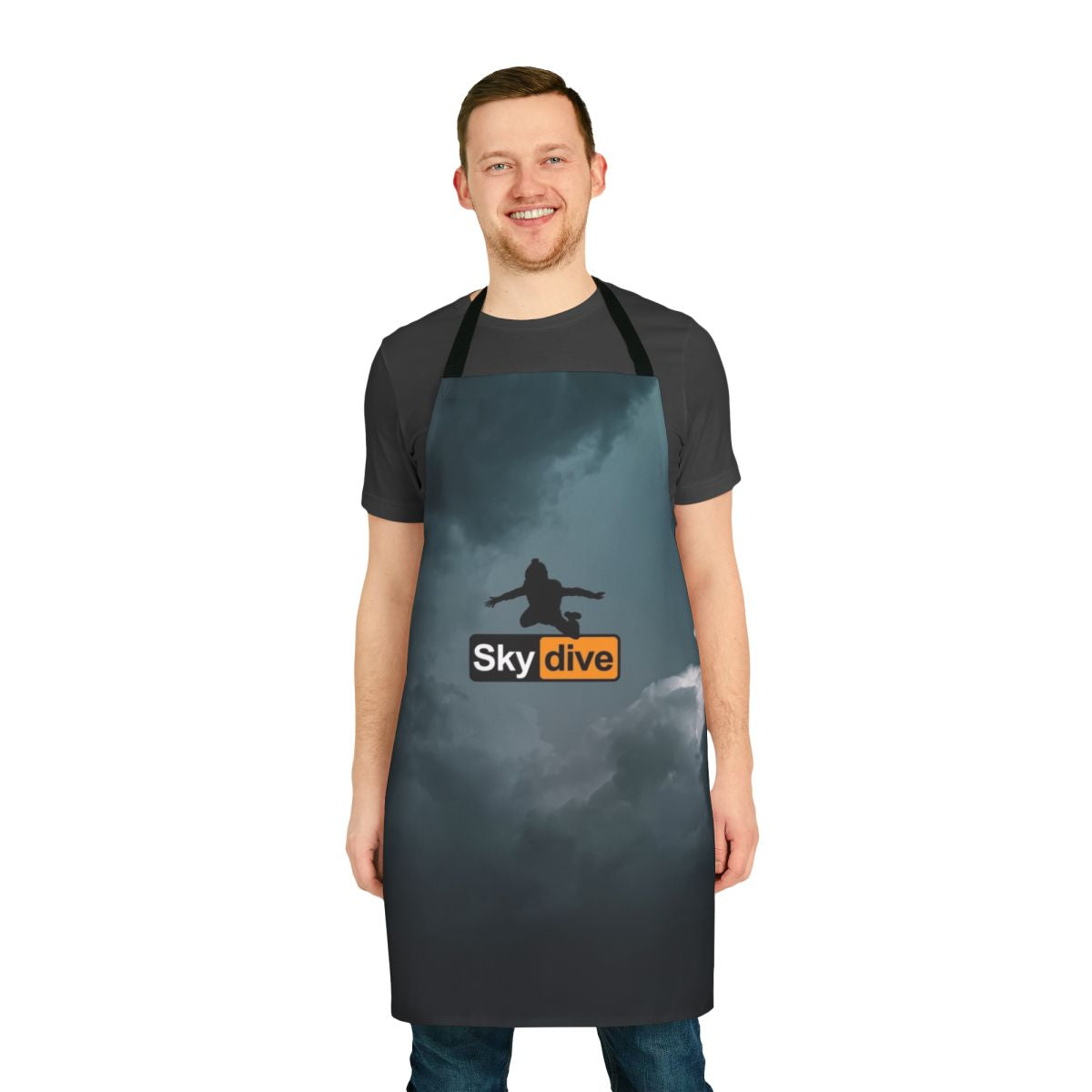 Skydiving-themed apron with a cloudy background and skydiving icon
