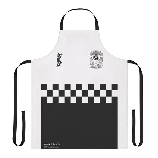 Photograph of a high-quality 2-tone 3rd kit style apron for cooking and baking