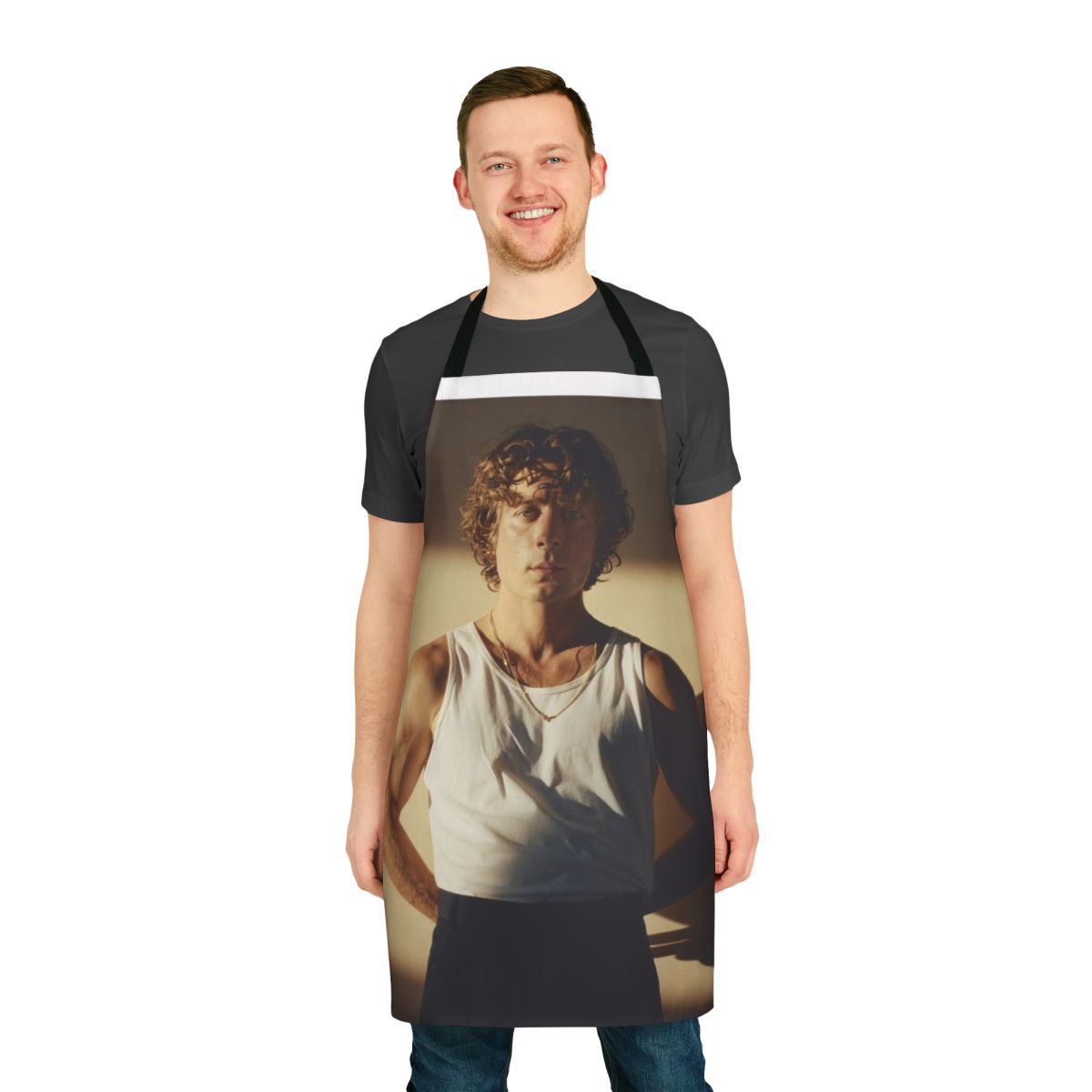 Jeremy Allen White actor inspired apron